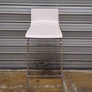 Chaise haute blanche