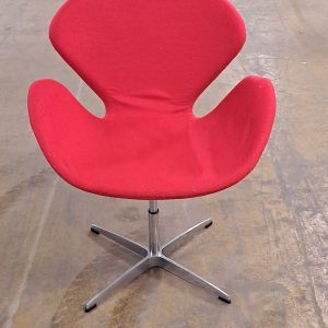Fauteuil style Swan rouge