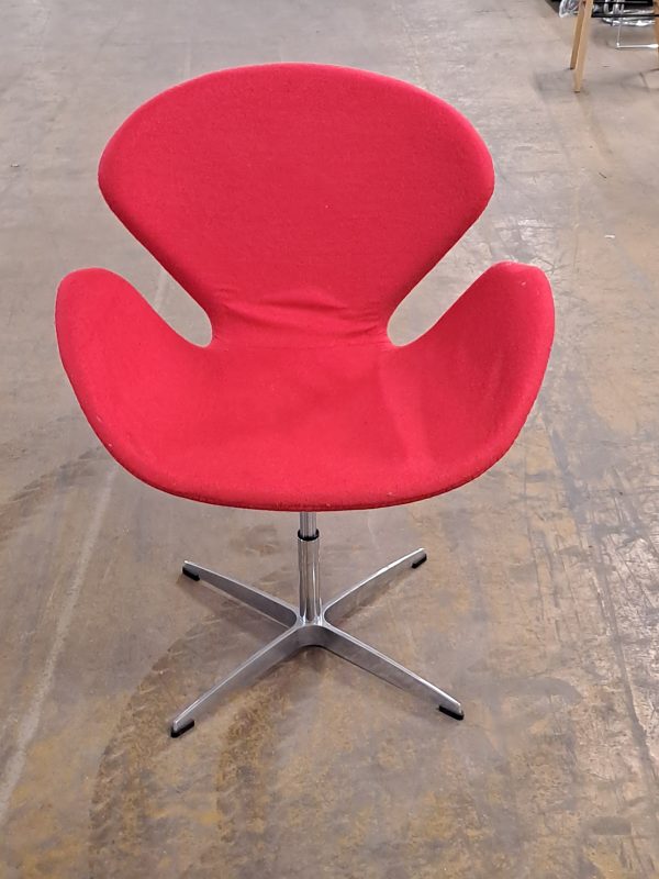 Fauteuil style Swan rouge
