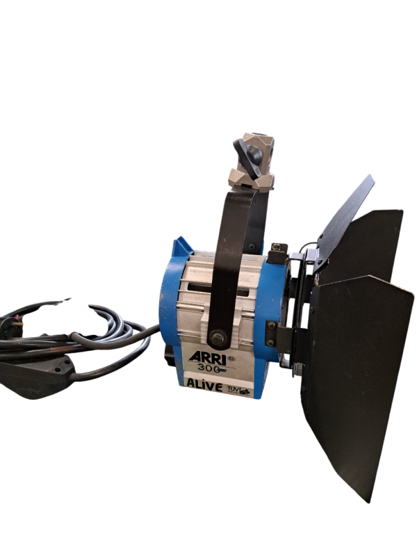 Projecteur Fresnel 300w ARRI – Image 2